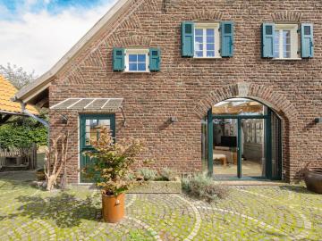 Grünes Fenster Holz-Aluminium von PaX