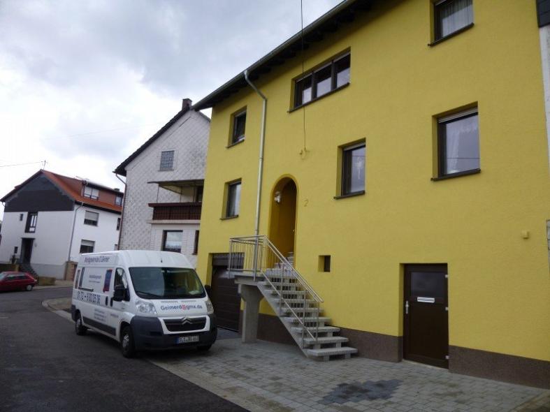 Fenster in Sepiabraun